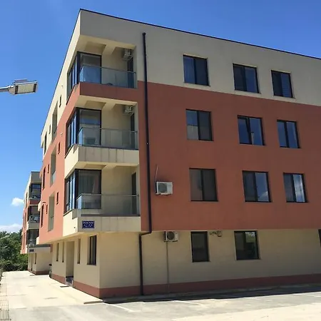 Apartament Ema *
